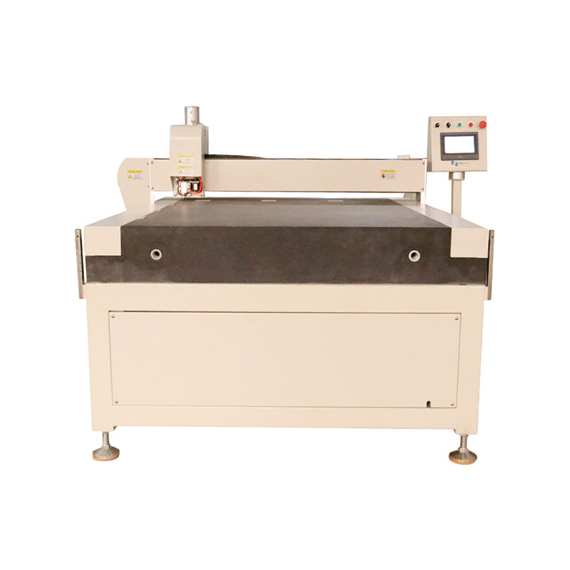 玻璃切割機各種類型使用現(xiàn)狀對比 玻璃切割機各種類型使用現(xiàn)狀對比